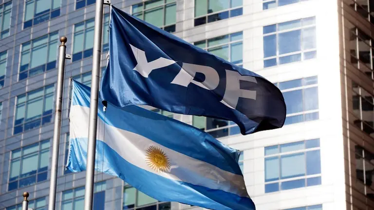Fallo a favor de YPF: la petrolera obtuvo una victoria en EE.UU. y evitó el pago de una suma millonaria