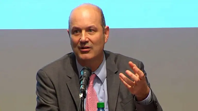 Federico Sturzenegger dijo cuál es el punto más importante del DNU e ironizó sobre los cacerolazos