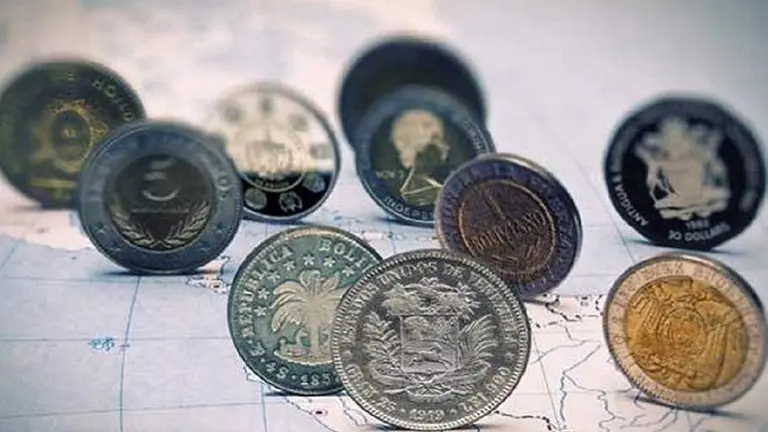 Ranking de monedas más fuertes y débiles de América Latina, según índice Bloomberg