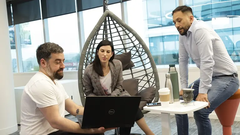 Telecom contratará más de 1.000 perfiles digitales este año