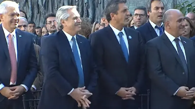 Alberto Fernández, en Tucumán: "Con un pueblo dividido, unos pocos sinvergüenzas ganan"