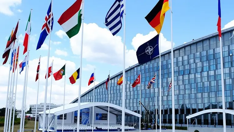 Tras la crítica de Trump, la OTAN reconoció que analiza medidas para el Estrecho de Ormuz