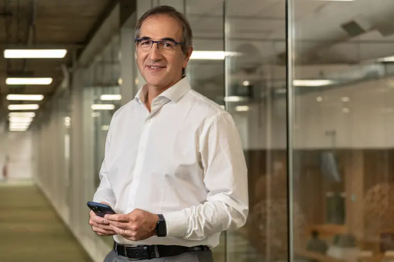 Gestión sustentable: cómo es la estrategia de Telecom para maximizar la eficiencia energética y fortalecer la industria 4.0