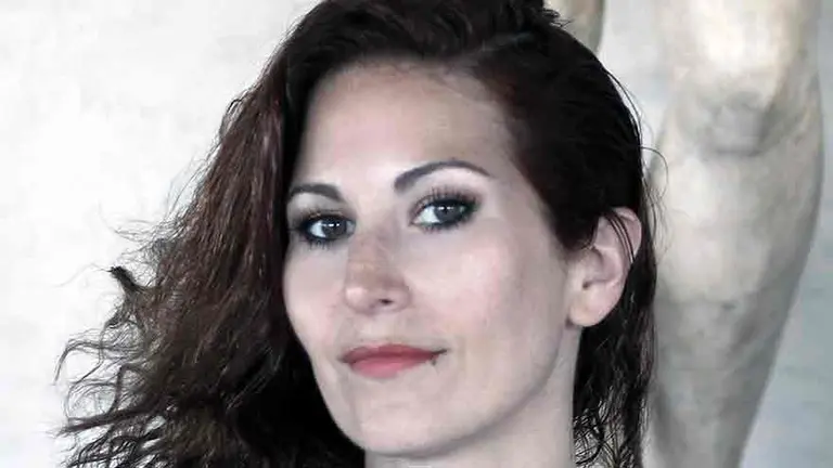 Una artista argentina revela el lado oscuro de la tecnología