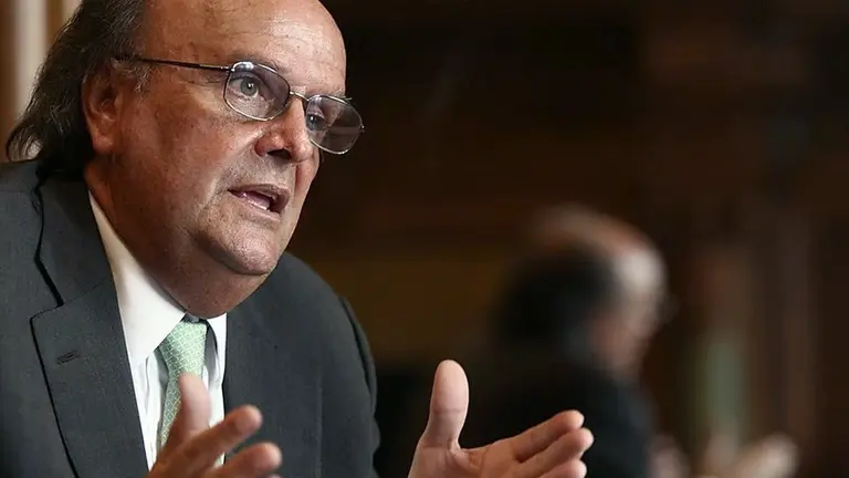 De Mendiguren rechazó una devaluación: "El dólar va seguir en 130 pesos"