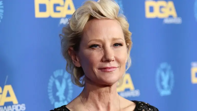 Dolor en el mundo del espectáculo: murió la actriz Anne Heche, una semana después del accidente