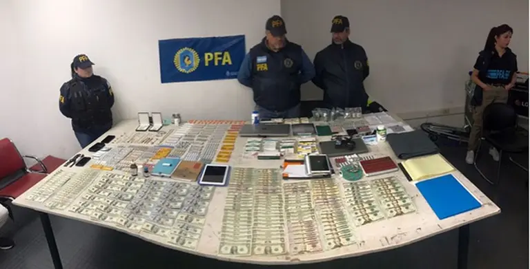 Trata de personas, drogas y lavado de dinero: ¿cómo funcionaba la secta desbaratada en Villa Crespo?