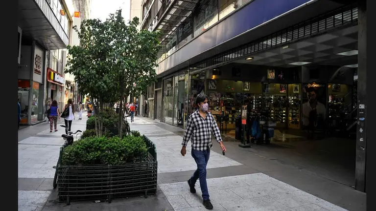 Las galerías zafan de la decadencia: cuáles funcionan mejor y cuánto cuesta alquilar un local