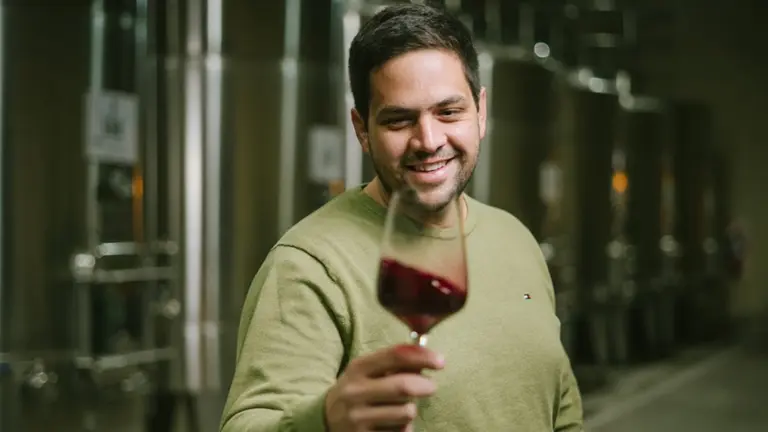 Tiene una distribuidora de medicamentos pero fue por su sueño: elaborar vinos Malbec orgánicos