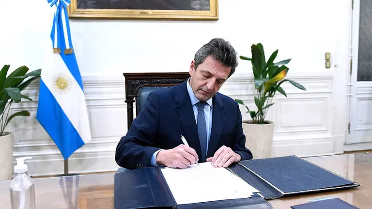 Presupuesto 2023 y "Dólar Qatar" más caro: las dos apuestas de Massa para octubre