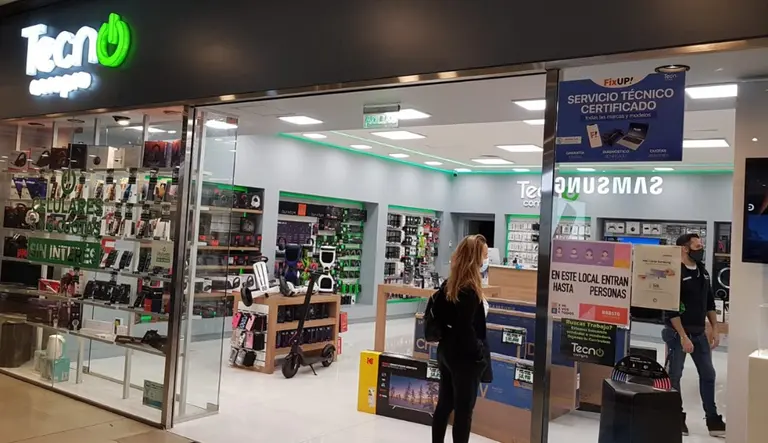 Nueva tendencia en los negocios de retails: ahora ofrecen el servicio de reparación de dispositivos tecnológicos