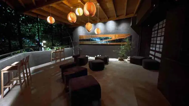 Este club privado de Palermo reúne coctelería, comida japonesa y NFT