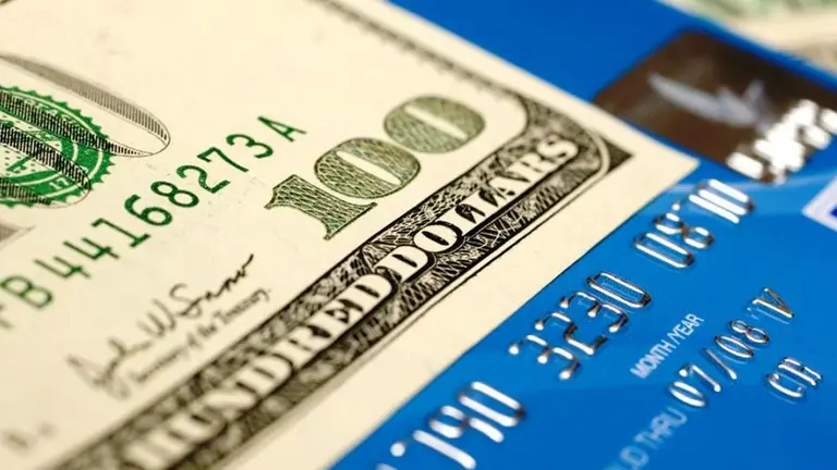 Nuevo dólar turista: qué impacto tendrá en el blue y las divisas financieras, según analistas