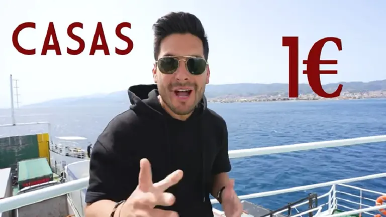 Viajó a Italia para ver qué hay detrás de las casas que se venden por 1 euro: esto reveló en un video