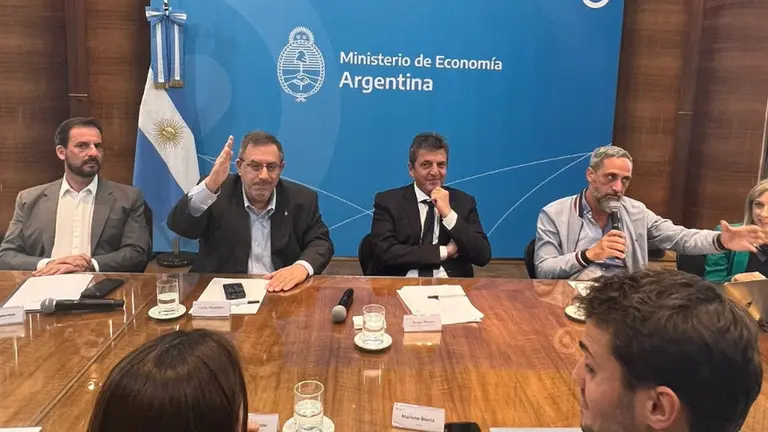 Sergio Massa se reunió con Maslaton, Labitconf, Globant y otros referentes cripto: de qué se habló en el cónclave