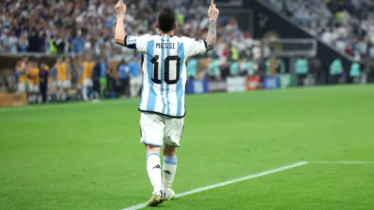 "Cepo" importador al furor por la Selección: ya no se consiguen camisetas de la Selección