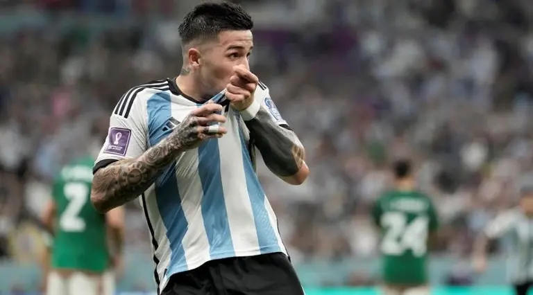 El Chelsea le pagará una exorbitante cifra al Benfica por Enzo Fernández: ¿cuánto recibirá River?