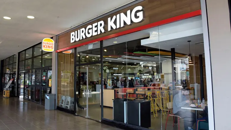 Plant based, gaming e innovación: la cadena de comida rápida que escucha a la nueva generación