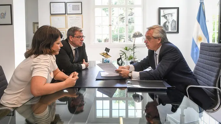 Oficial: Alberto Fernández entregó a Diputados el pedido de juicio político a la Corte