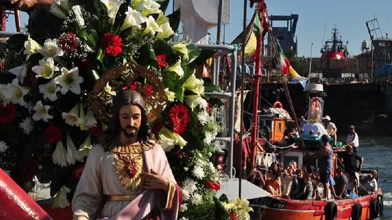 Las 5 fiestas populares en Buenos Aires para comer y tomar muy bien