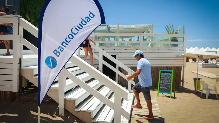 Clínica deportiva junto a figuras del deporte argentino en Pinamar