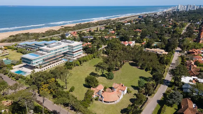 Punta del Este: en qué se convertirá la icónica mansión de verano de Amalita Fortabat