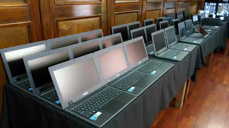 ¿Cómo son las computadoras que funcionarán en la escuela más austral del mundo?