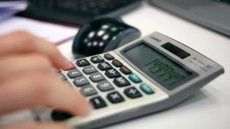 La AFIP le encontró una cuenta bancaria en el exterior y le quiso cobrar impuestos