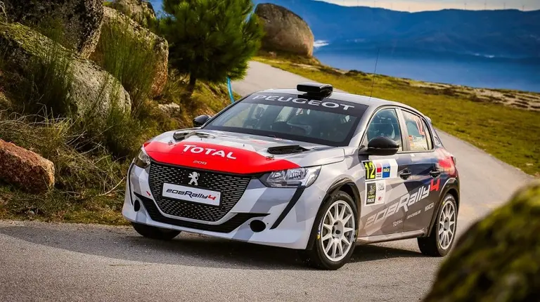 Así es el impactante auto de competición que Peugeot fabricará en Argentina: el 208 versión Rally4