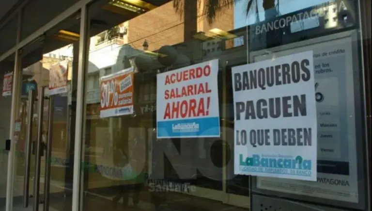 Bancos no funcionarán por paro nacional: ¿cuándo será y qué servicios se verán afectados?