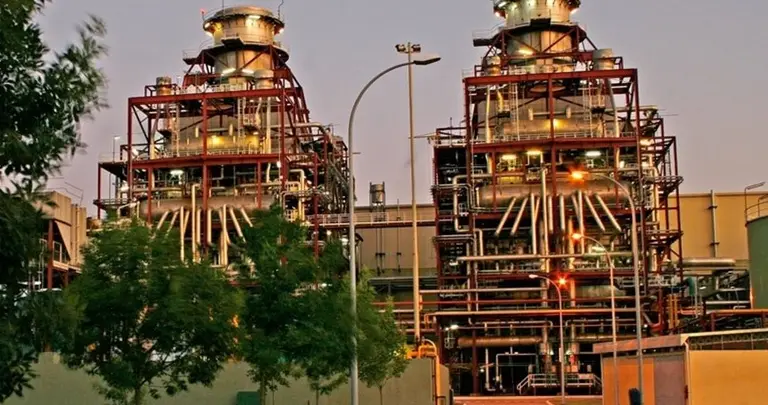 YPF comprará la parte de Enel en la Central Dock Sud