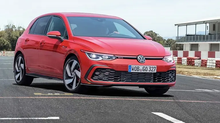 Siete autos deportivos usados para comprar por menos de $4 millones