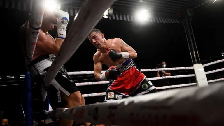 Maravilla Martínez ganó su pelea en 90 segundos y su rival denunció que le prometieron dinero por perder