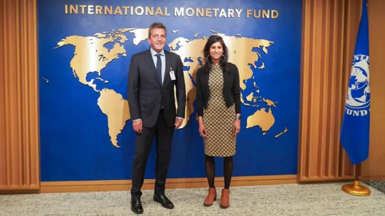 Massa se reunió con el FMI, que se encamina a aprobar una nueva revisión del acuerdo