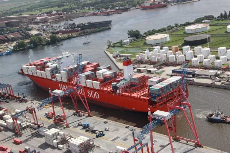 Puerto de Dock Sud: cuestionan falta de estudios ambientales y exigen frenar nuevas obras por presuntas irregularidades