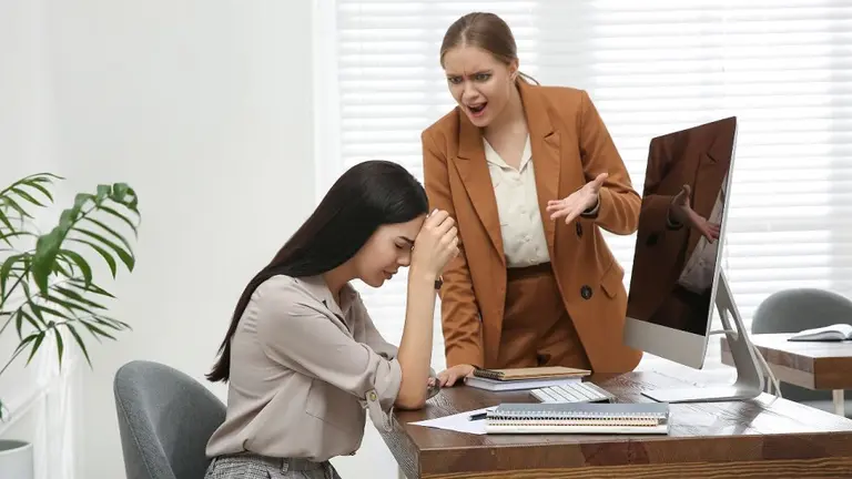 Estas son los 5 tipos de personalidad tóxica de las que quieres alejarte, especialmente en el trabajo