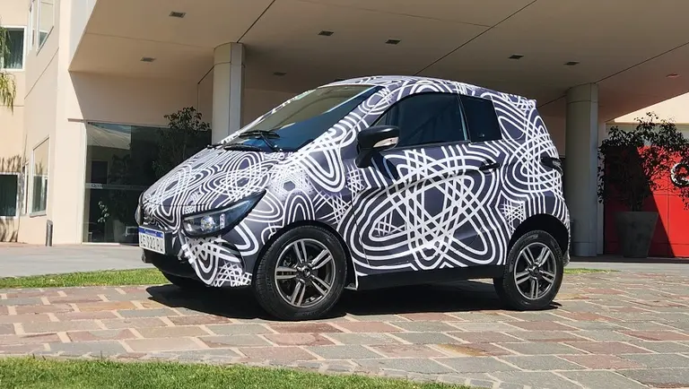 El nuevo auto eléctrico argentino que hace temblar a Tito: cuánto cuesta y qué prestaciones ofrece
