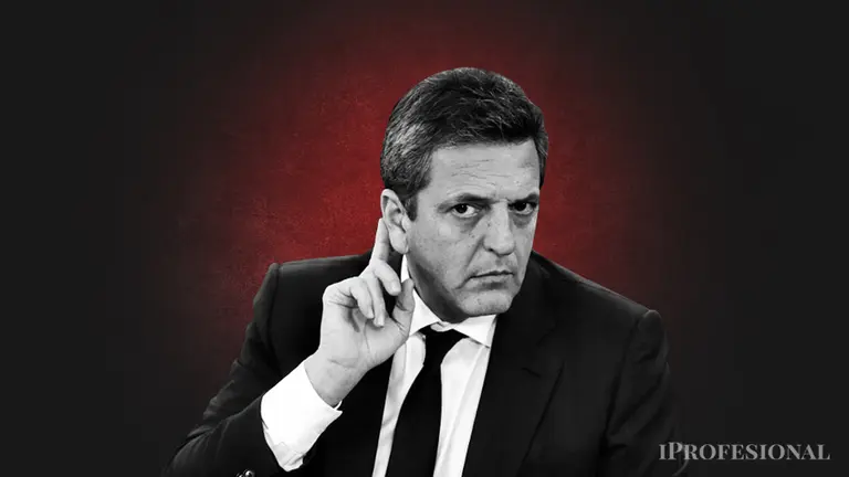 Disparada del dólar: rumores de renuncia, el factor Milei y la posible medida de Massa para calmar al mercado