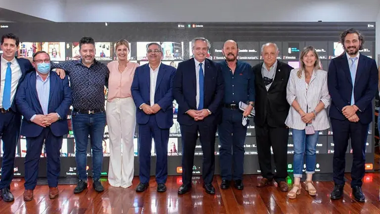 Con la participación de Alberto Fernández, en la reunión del PJ se definió la fecha del congreso partidario