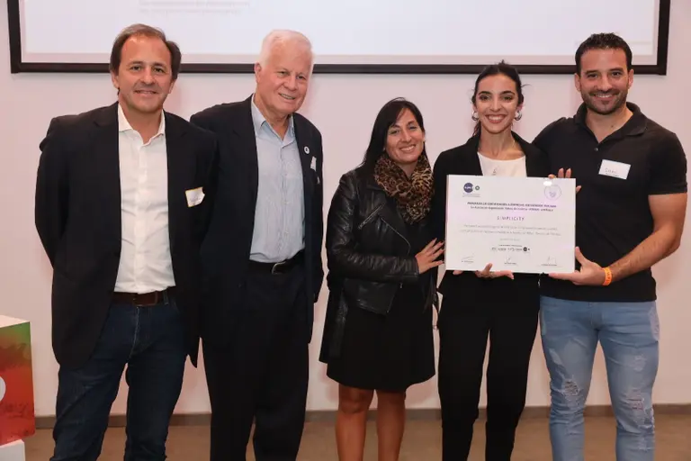 Simplicity adhiere al programa "Bienvenidos TEAcepto" de APAdeA y certifica 8 tiendas