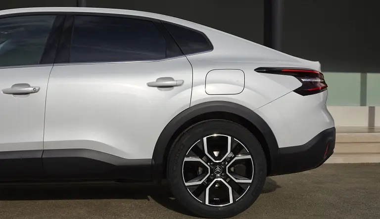 Citroën C3 X: cómo es y cuándo llega a Argentina el auto que competirá contra el Volkswagen Nivus