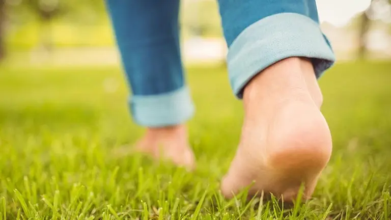 Técnica Grounding para reducir la ansiedad: de qué se trata y cómo se aplica para obtener resultados