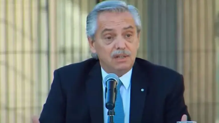 Alberto Fernández no descarta que Cristina Kirchner finalmente sea candidata