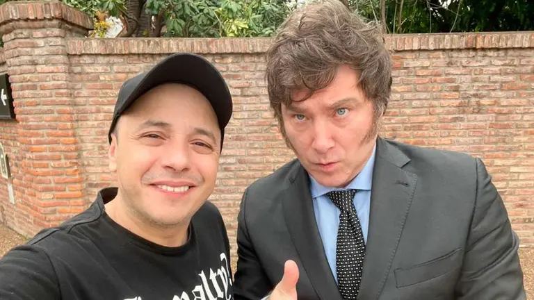 El cantante "El Dipy" negó que vaya a tener un cargo en el Gobierno nacional: "Nadie me llamó"