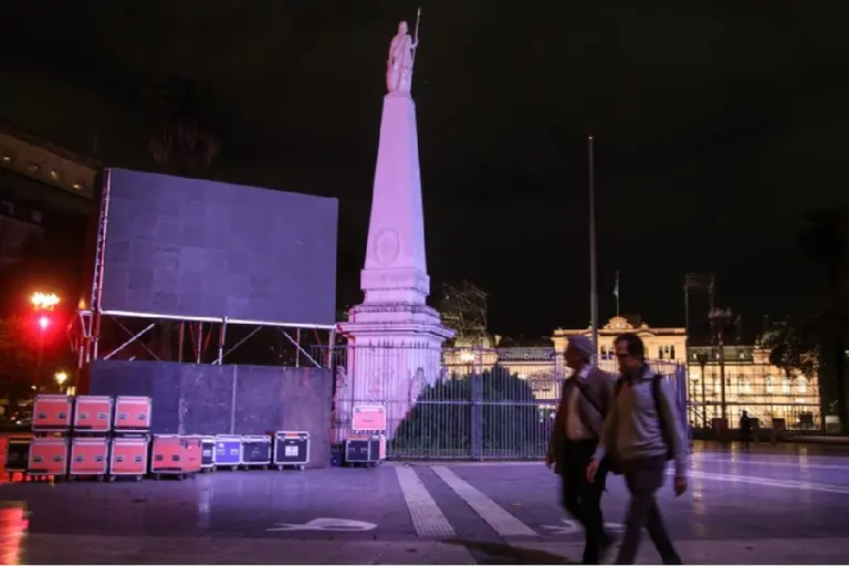 Acto del 25 de Mayo: Cristina Kirchner armó una lista de 300 invitados