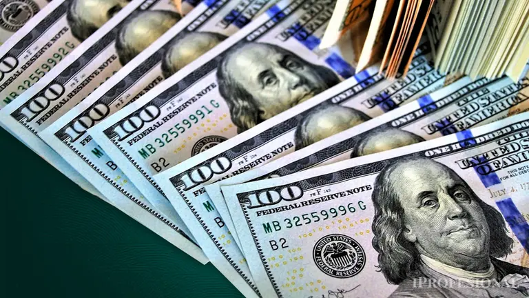 ¿Cuántas transferencias en dólares se pueden hacer?