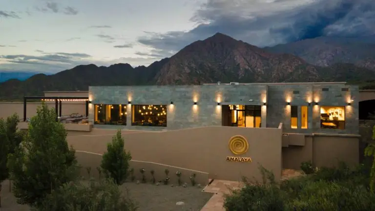 Disfrutar de los vinos de Salta a 1.700 metros de altura: bodega Amalaya ahora tiene wine bar