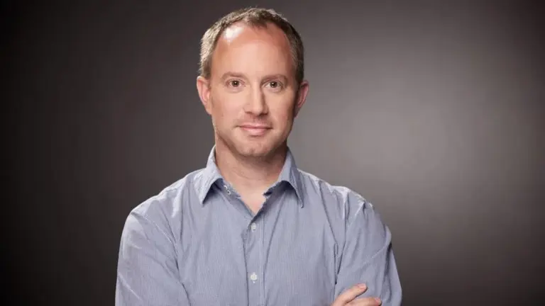 Esta empresa argentina se la juega y lanza asistentes virtuales para competir con ChatGPT