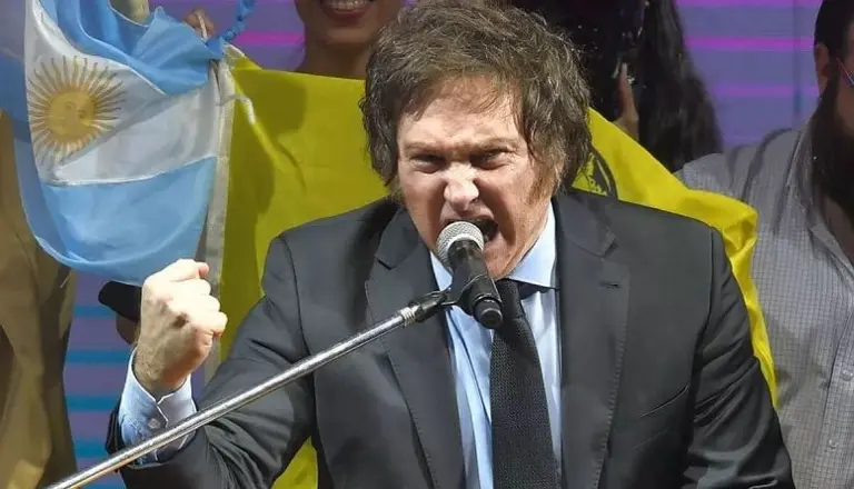 Denuncian que Milei pide u$s30.000 para estar en una de sus listas