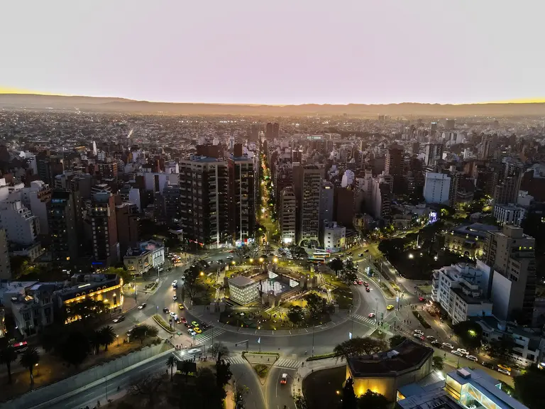 Fundación Telefónica Movistar inauguró la muestra "Conectados" en Córdoba Capital